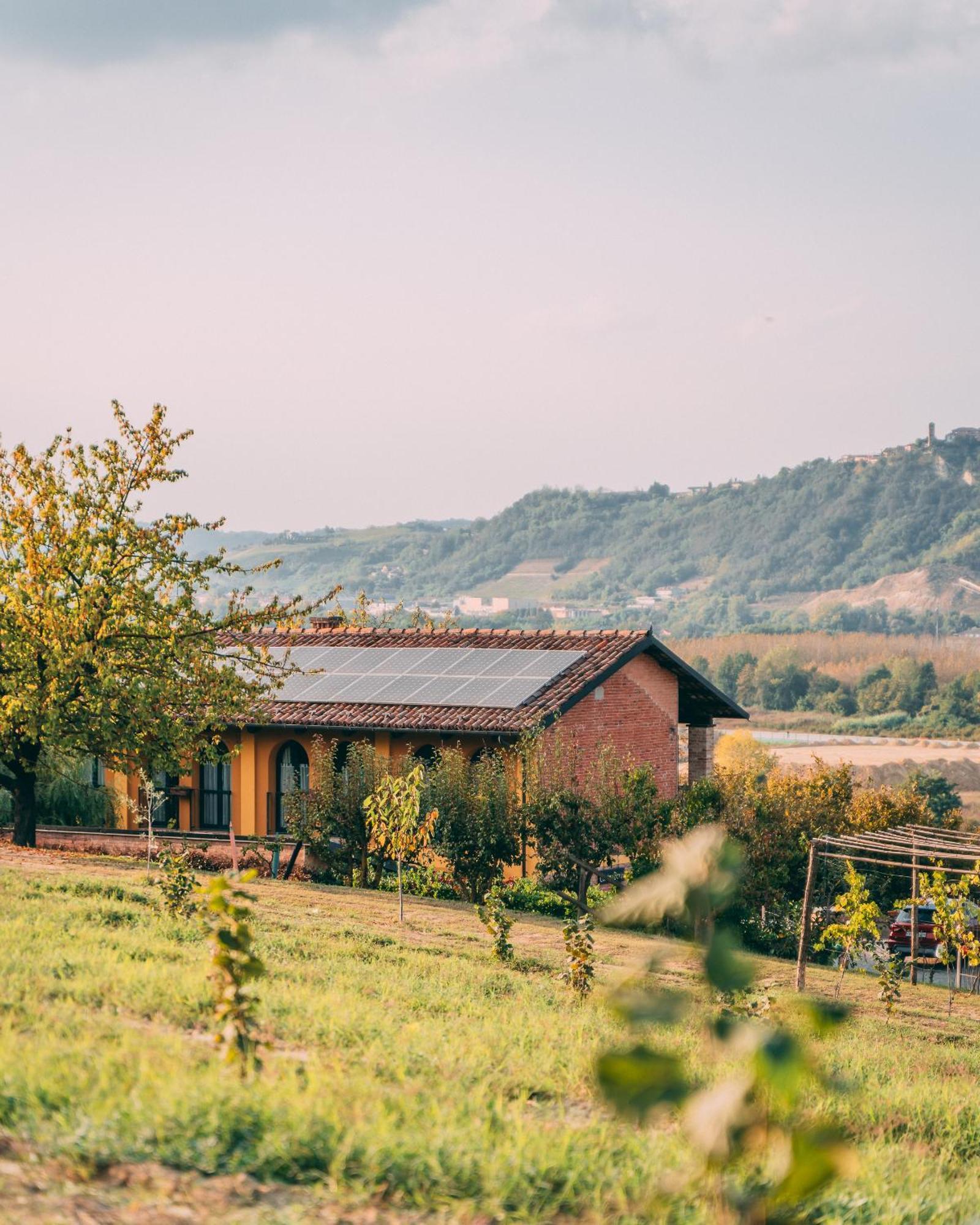 Agriturismo Cascina Barin Roddi Buitenkant foto