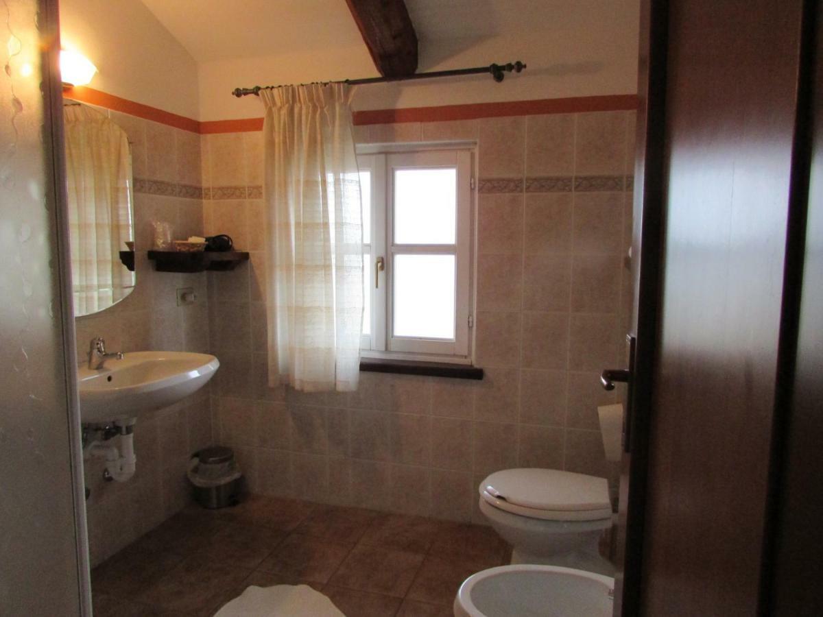 Agriturismo Cascina Barin Roddi Buitenkant foto